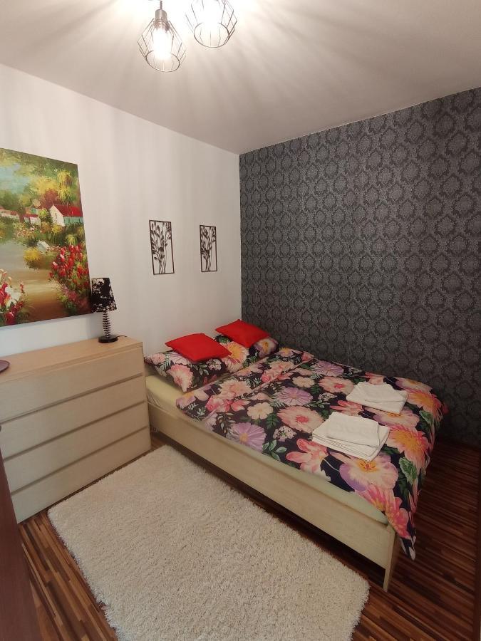 Mk Apartament III Rzeszów Exterior foto